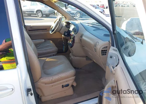 2000 Chrysler Town & Country Lxi from USA, damaged, VIN 1C4GP54L3YB566648